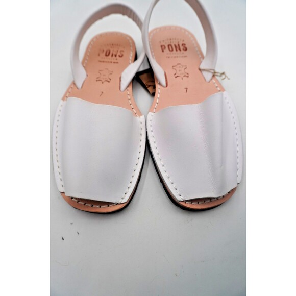 Sandals_&_Flip_Flops